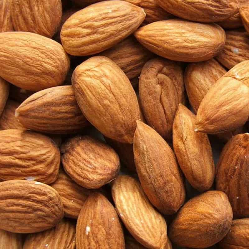 تصویر 1 از بادام درختی لعابی با طعم عالی و مغذی
